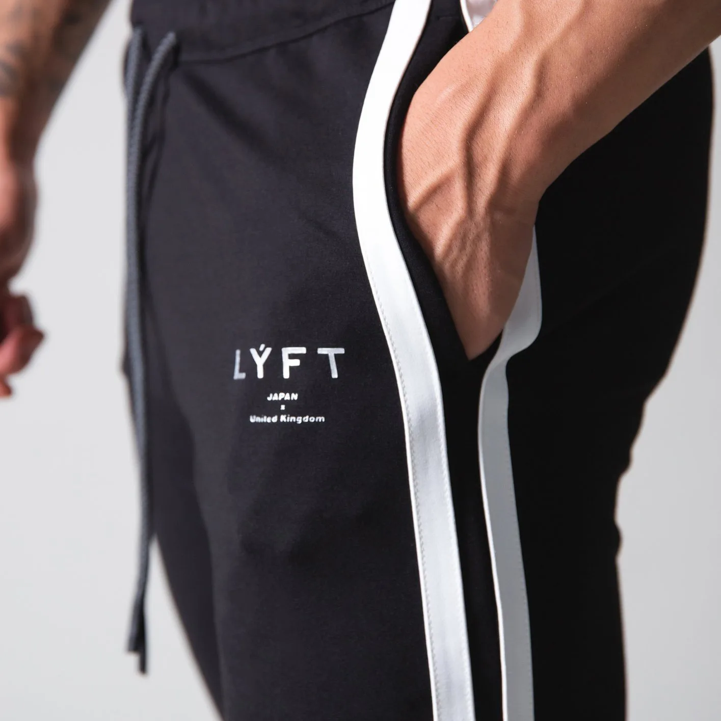 Men's Tight Fitness Running SweatPants Leggings Plus Size Training Joggers Sweat Trousers