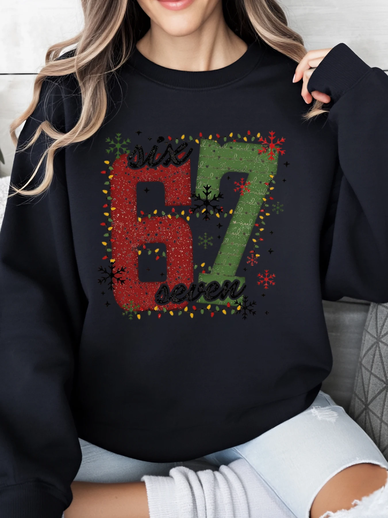 クリスマスライト シックスセブン プリント ホリデー スウェットシャツ 女性 カジュアルウェア お祝いパーティー衣装 ブラック プラスサイズ