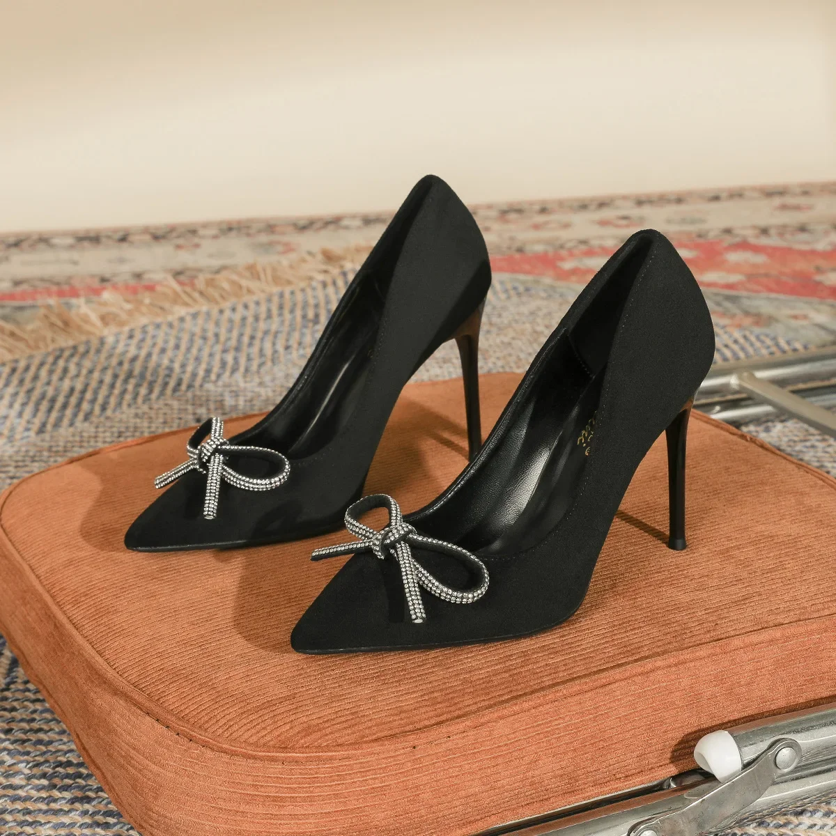 Small Size 31-43 Pointed Toe Sexy Rhinestone Bow Thin Heel High Heels Black Pumps Plus Size 41 42