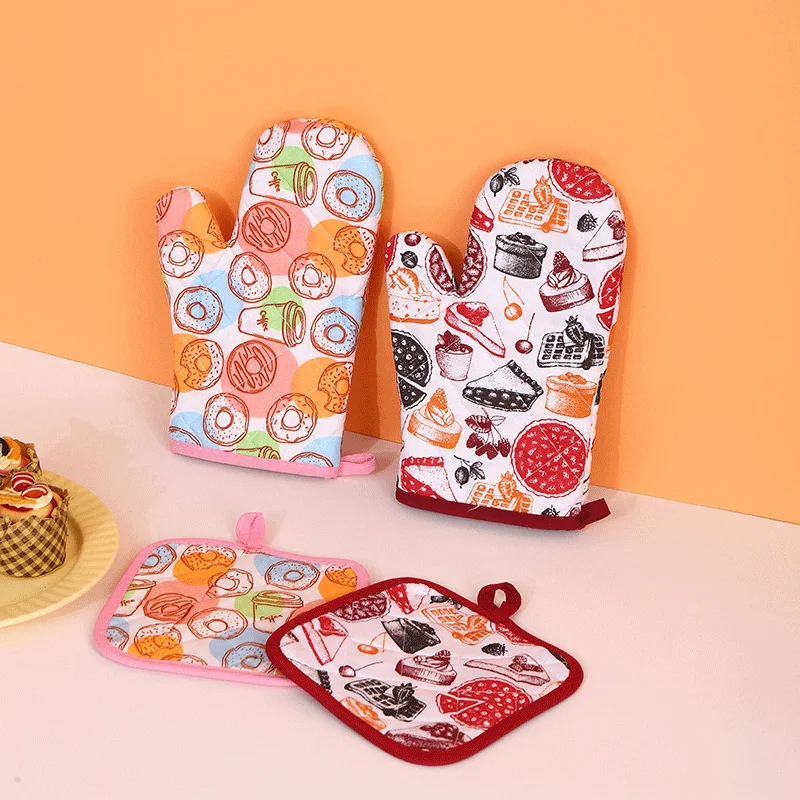 

Cute Dessert Style Heat-resistant Gloves Microwave Oven Two-piece Set of Gloves Tomato Red Printed Insulation Mat Kitchen Baking