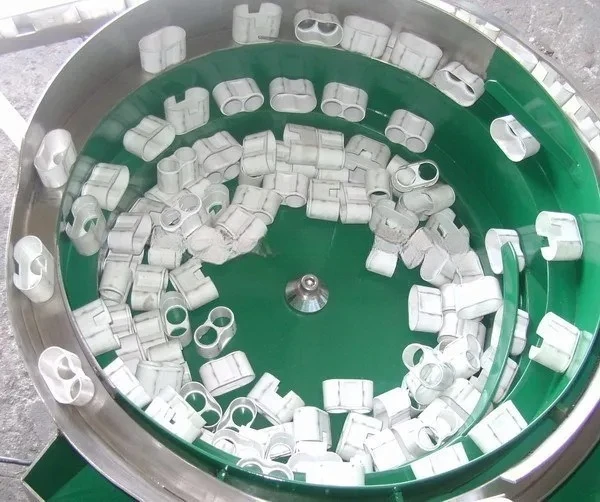 Automatische Fläschchen mit Gummikappe, vibrierender Futternapf