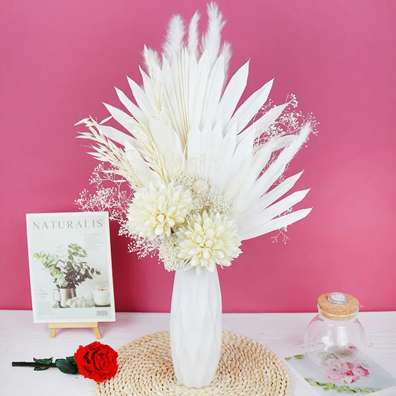 Pampas Grass Palm Leaves Natural Dried Flower Magnolia Ball Gypsophil Dream Star Bouquet Arrangement Wedding Decoration For Home