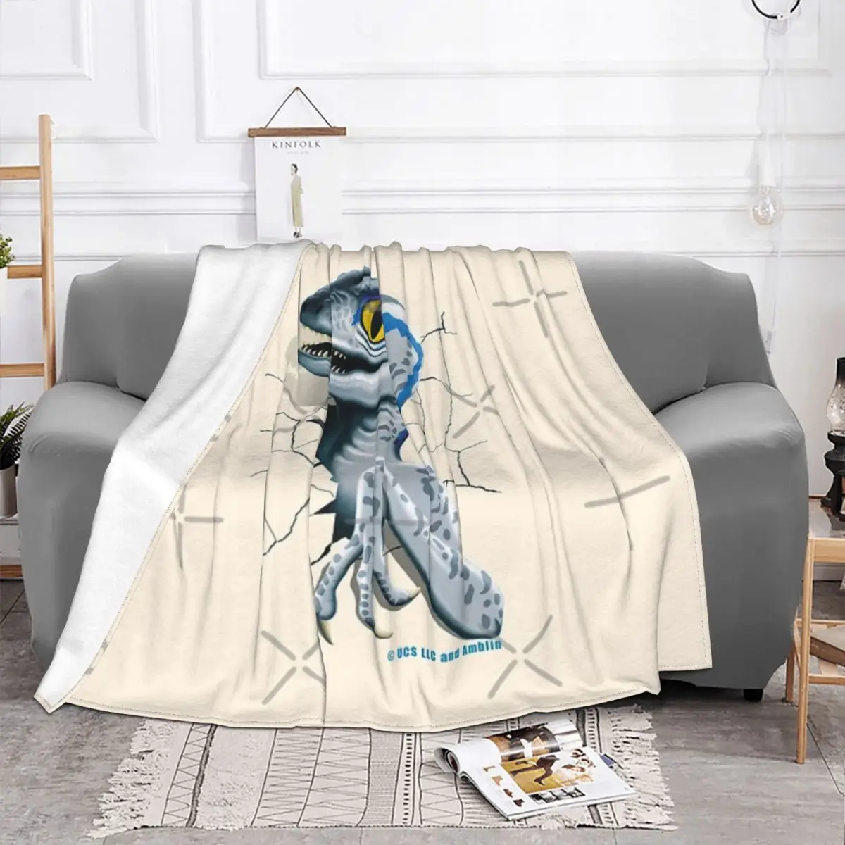 Jurassic World - Baby Blue Velociraptor Four Seasons Universal Blanket Movie Theater Can Be Laid Father's Day Gift