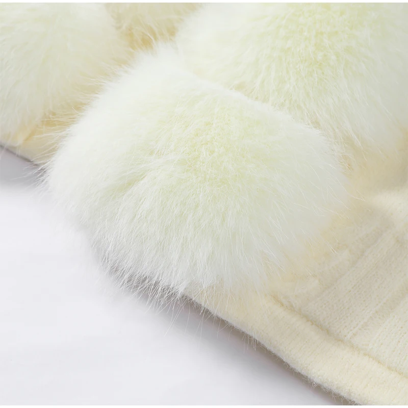 Cable Knit Cardigan with Faux Fur Collar — product details 2