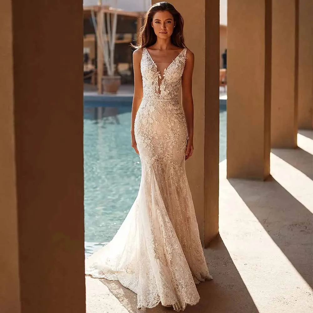 

Traditional Wedding Dresses Lace Mermaid/Trumpet Wedding Party Dresses Champagne V-neck Backless Ruched Hall Wedding Dress Long