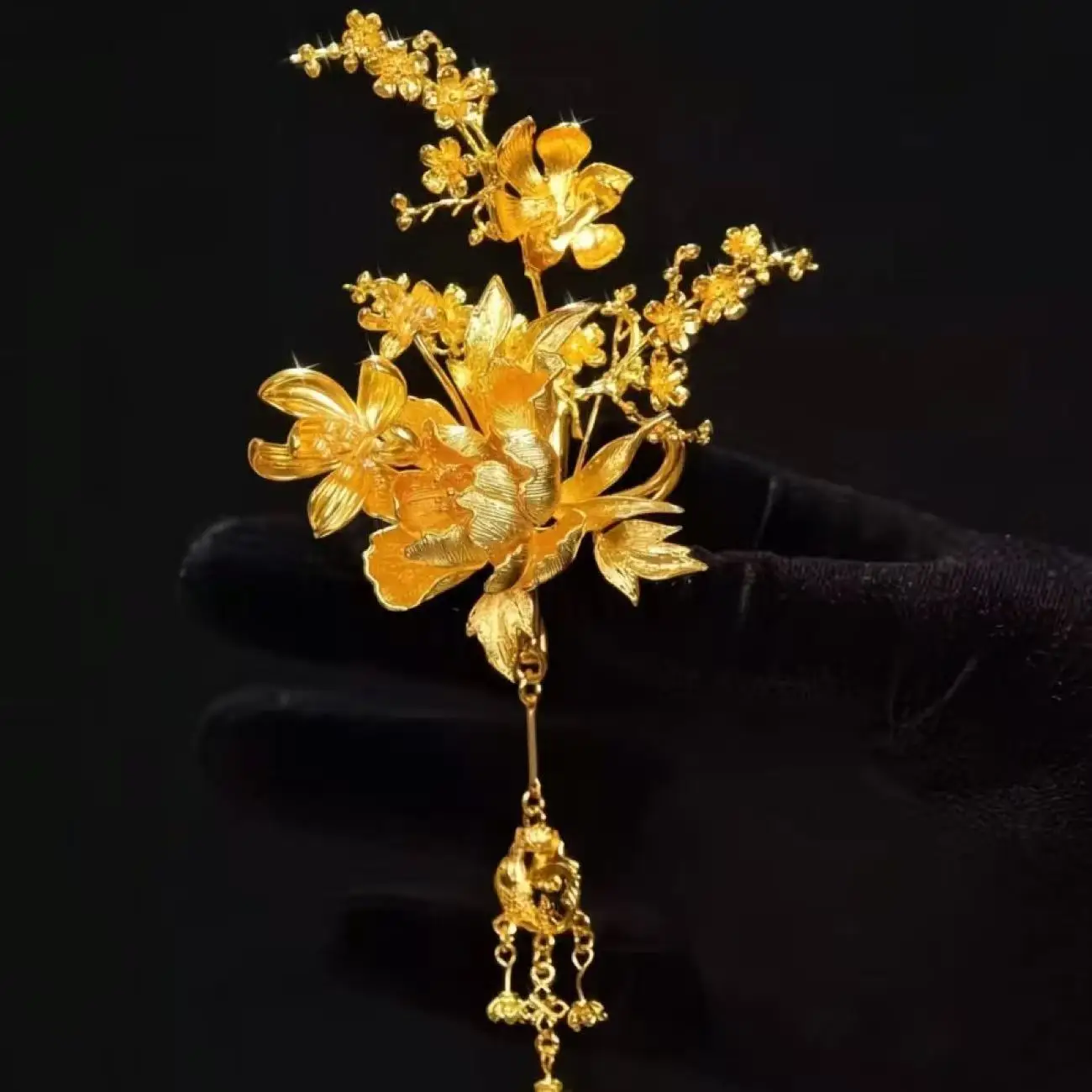 New Chinese Style Golden Peony Tassel Bridal Side Hair Clips For Xiuhe Suit Cheongsam Wedding Festive Versatile Hair Accessories