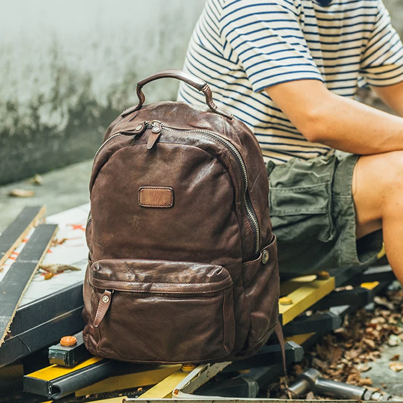 AETOO Imported plant tanned cowhide men\'s backpack retro trend first layer leather leisure backpack