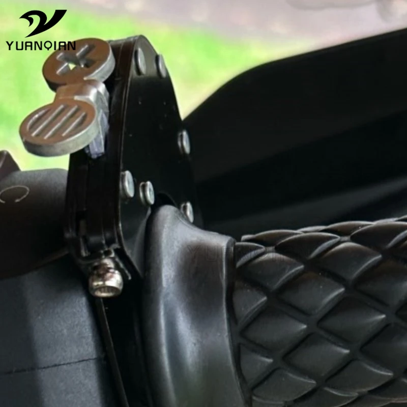 

For Hyosung GV 125 250 650 ALL YEARS GV125 GV250 GV650 ST7 Motorcycle Cruise Control Handlebar Throttle Lock Assist