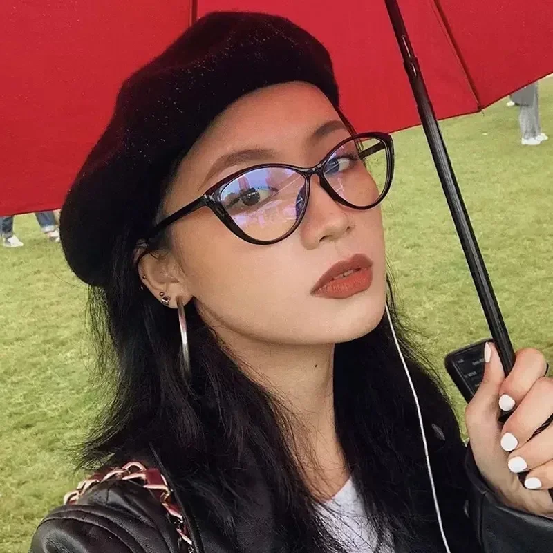 Ultralight Anti-blue Light Near Sight Glasses Cat Eye Photochromic Myopia Glasses Retro Frame Color Changing Short Sight Eyewear