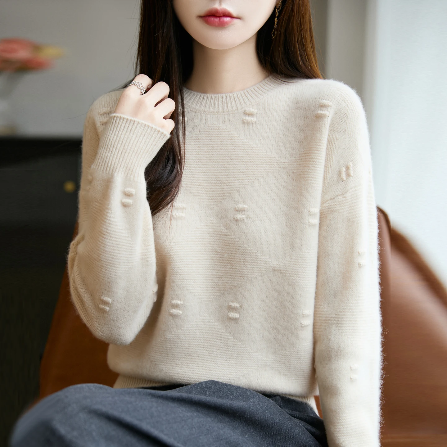 

High end wool knitted sweater women's new round neck long sleeved jacquard sweater base sweater top