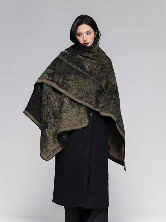

Double-Sided Knitted Cowl Neck Wrap Autumn Winter Warm Large Shawl Chinese Landscape Painting Design Men Women Fashion Accessory