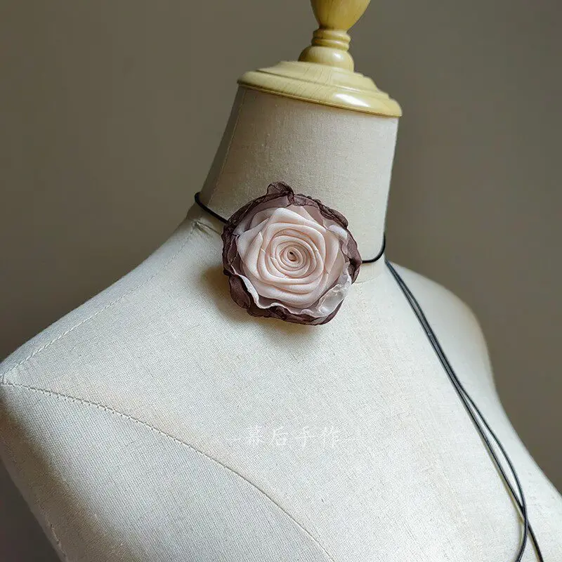 Handmade Dark Rose Tie Necklace Singed Wilted Flower Choker Wrist Corsage for Creative Layering and Portrait Sessions