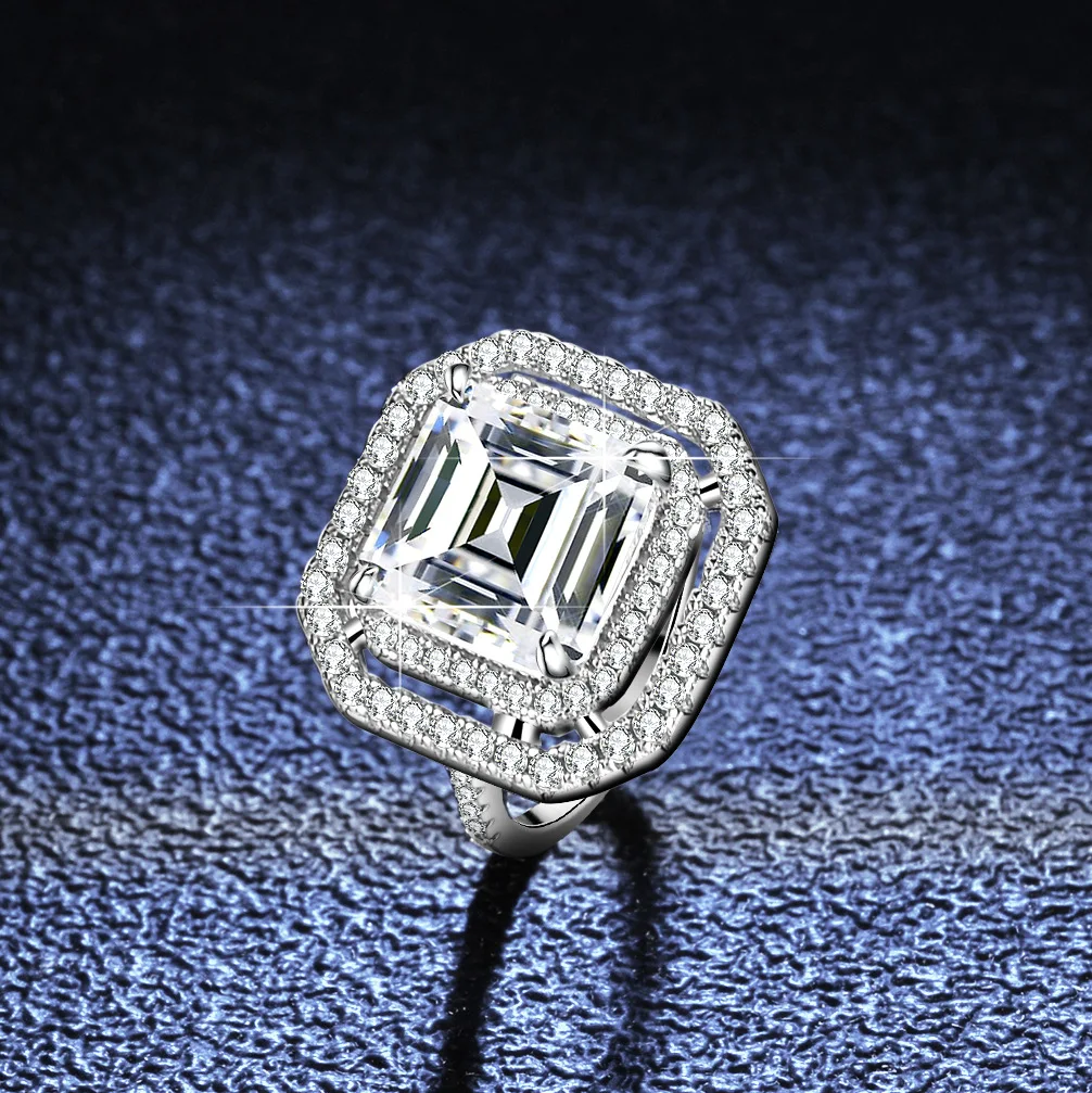 Women's platinum 5 -carat diamond ring inlaid D Seda Mosan diamond -different ancestral ancestral ancestral pagoda square