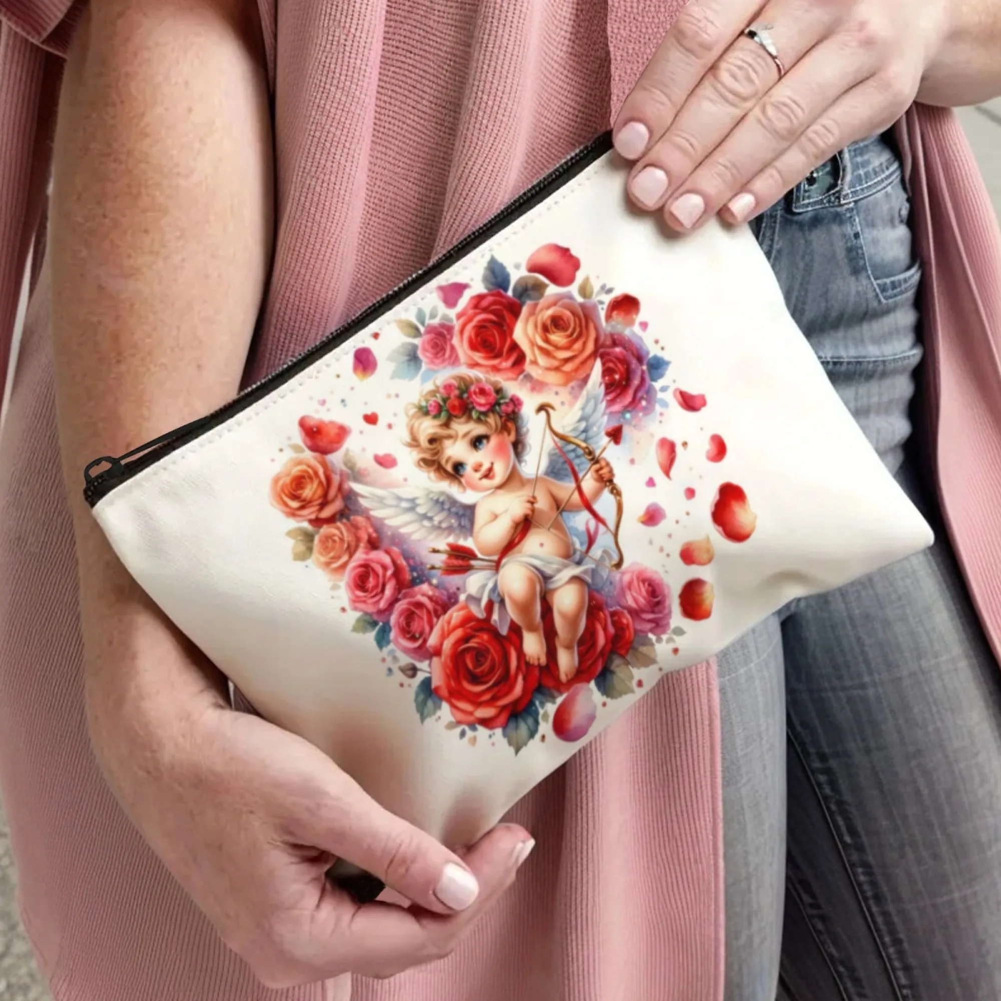 Romantic Love Theme Cosmetic B - огляд і ціна Embroidery Design Love