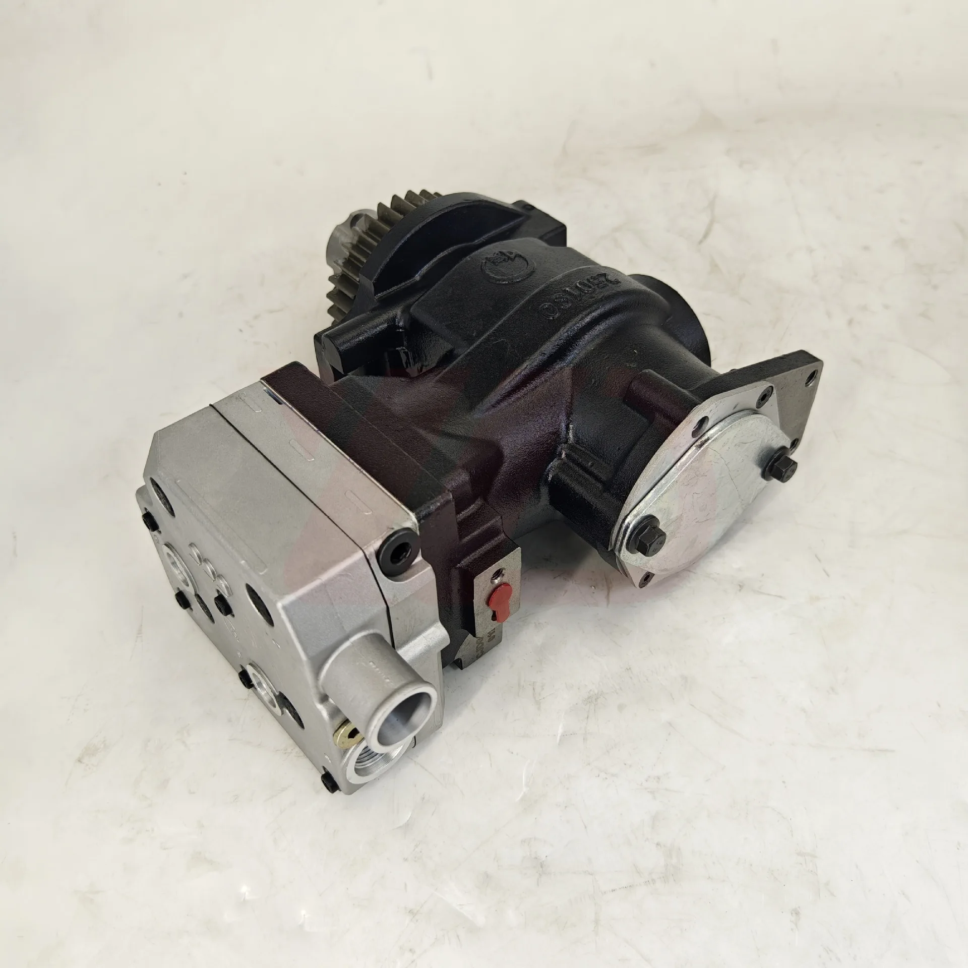 

3689649 Адаптируется для двигателя Cummins X15, импортного одноцилиндрового воздушного компрессора 3689649