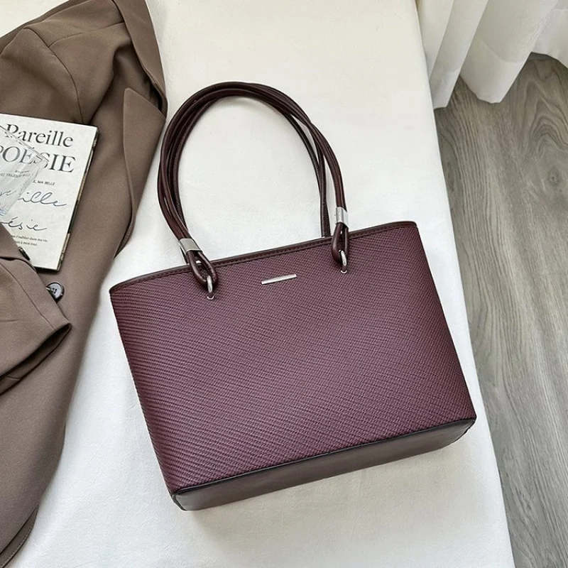 الراقية المرأة المألوف بسيط حقيبة جلدية كروسبودي باريس شعبية أنيقة السيدات عارضة خمر حقيبة ساعي