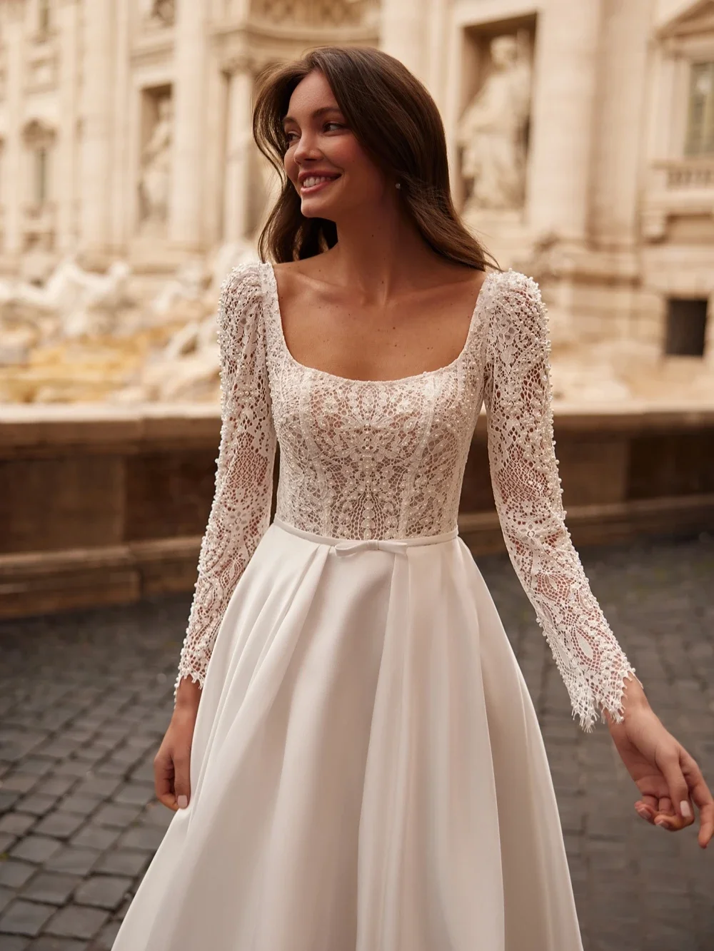 Charming Pearls Bridal Gown Modest Long Sleeve Bride Robe Vintage A-line Satin Lace Wedding Dress Customized