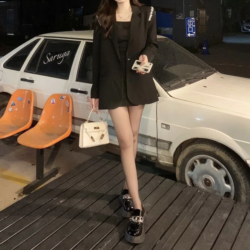 Herbst-Damenbekleidung, hochwertiger Damen-Blazer, Einfachheit, Rüschen, dünn, durchscheinend, zarte Overlay, strukturiertes Doodle