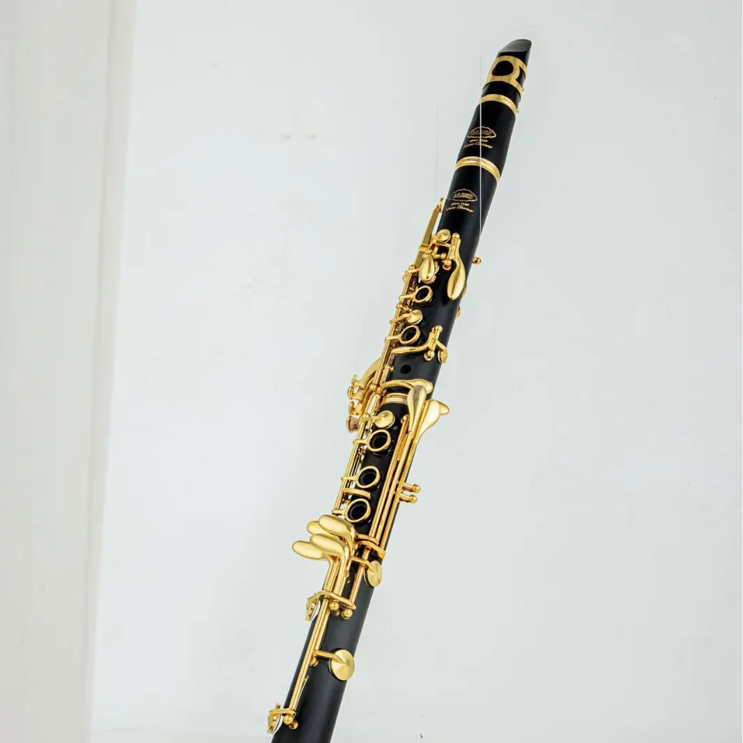

Instrument Clarinet, 17 keys in B flat, clarinet, gold-plated keys