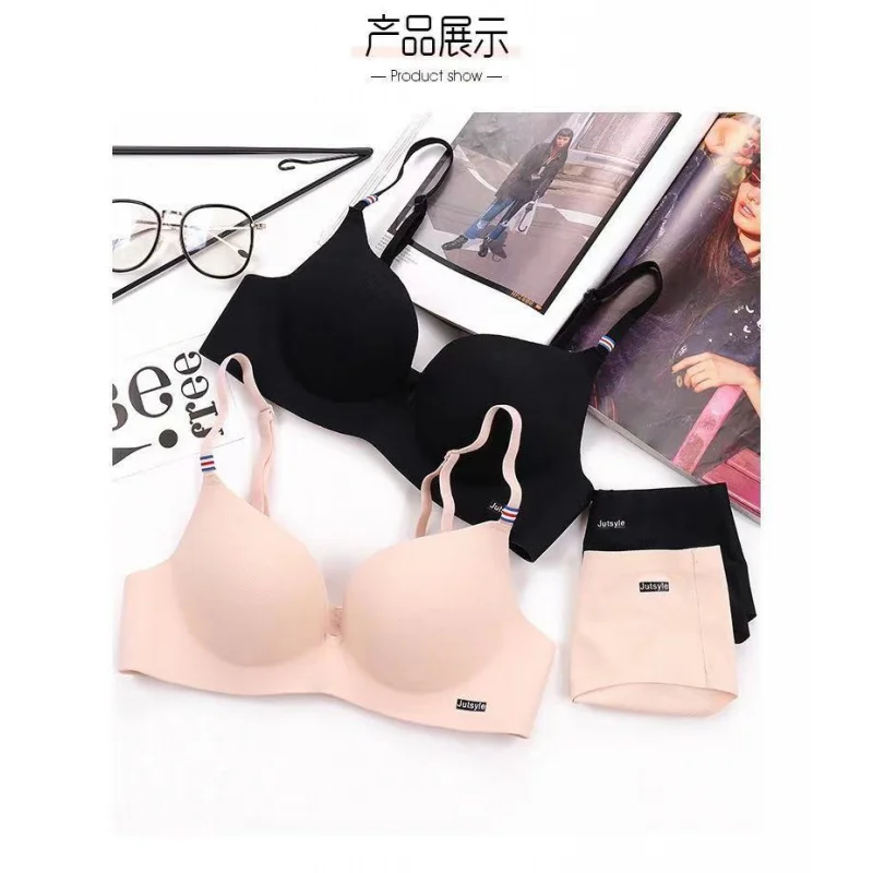 Reggiseno sexy ispessito per studentessa di biancheria intima senza traccia di un pezzo con reggiseno senza anelli in acciaio commercio estero caldo