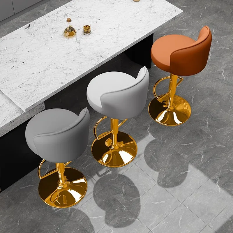 sgabello-da-bar-girevole-moderno-di-alta-qualita-con-seduta-in-pelle-pu-e-base-in-metallo-regolabile-per-uso-in-cucina