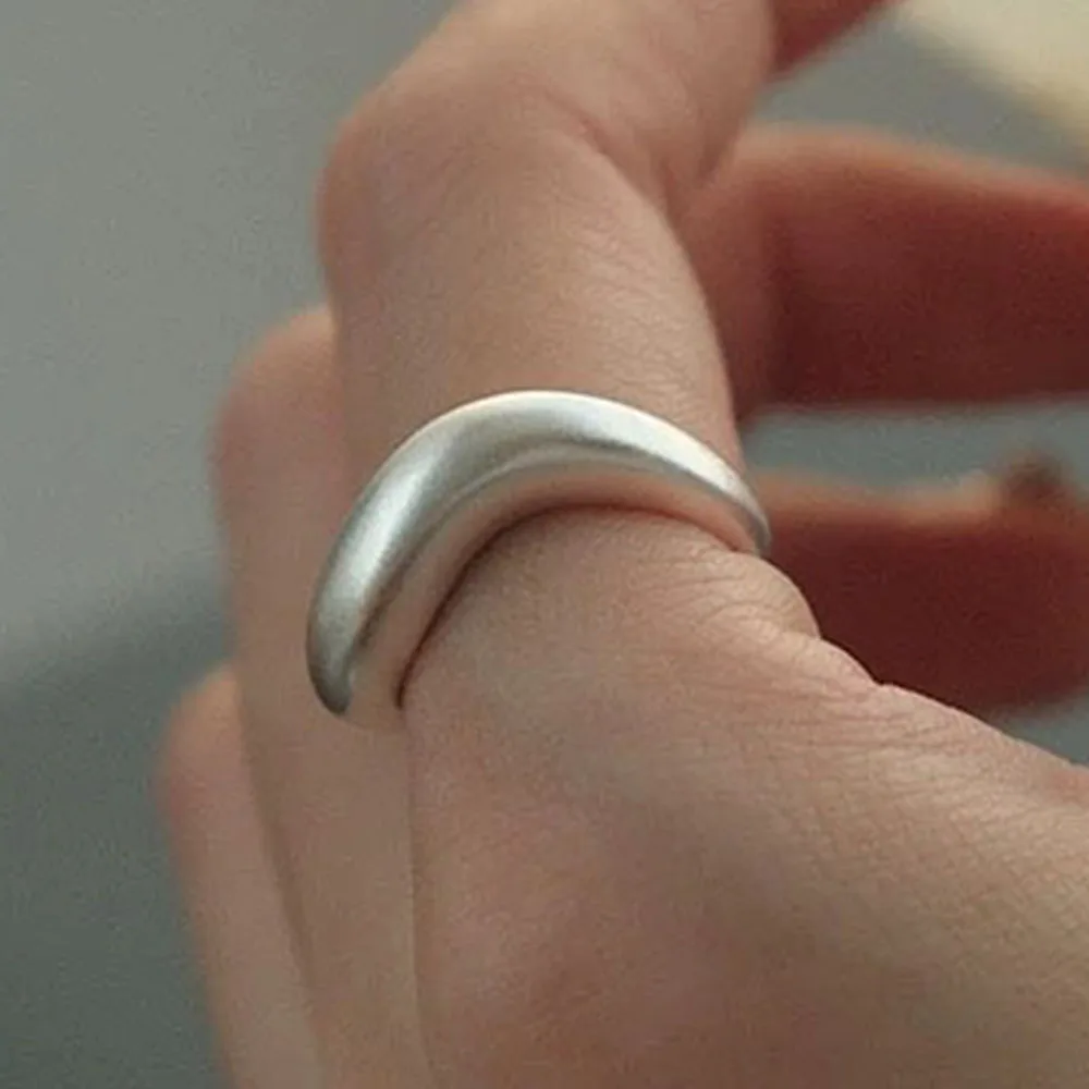 

925 Sterling Silver Rings for Women Couple Minimalist Handmade Simple Shinning Narrow Ring Fine Jewelry Gift Prevent Allergy