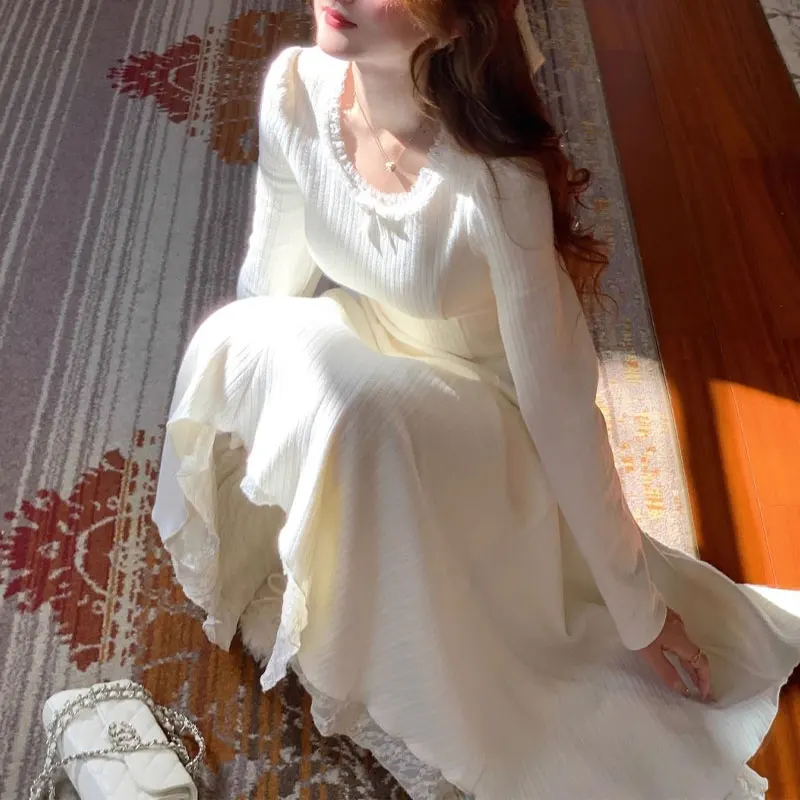 

Gardenia French Style Lace Spliced Dresses Autumn Stylish Irregular Folds Female Clothing A-Line Solid Color Knitted Long Dress