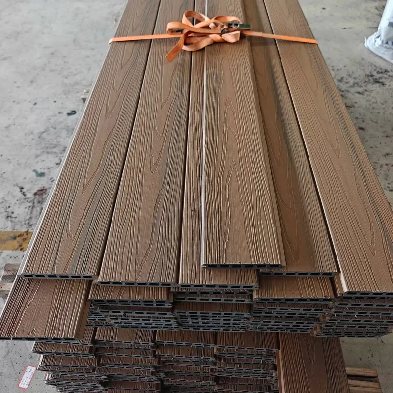 Villa Co-extruded Embossed Private Teak Color Fencing Slats Uv Resistance Wpc Wooden Grain Fence Composite Panels for