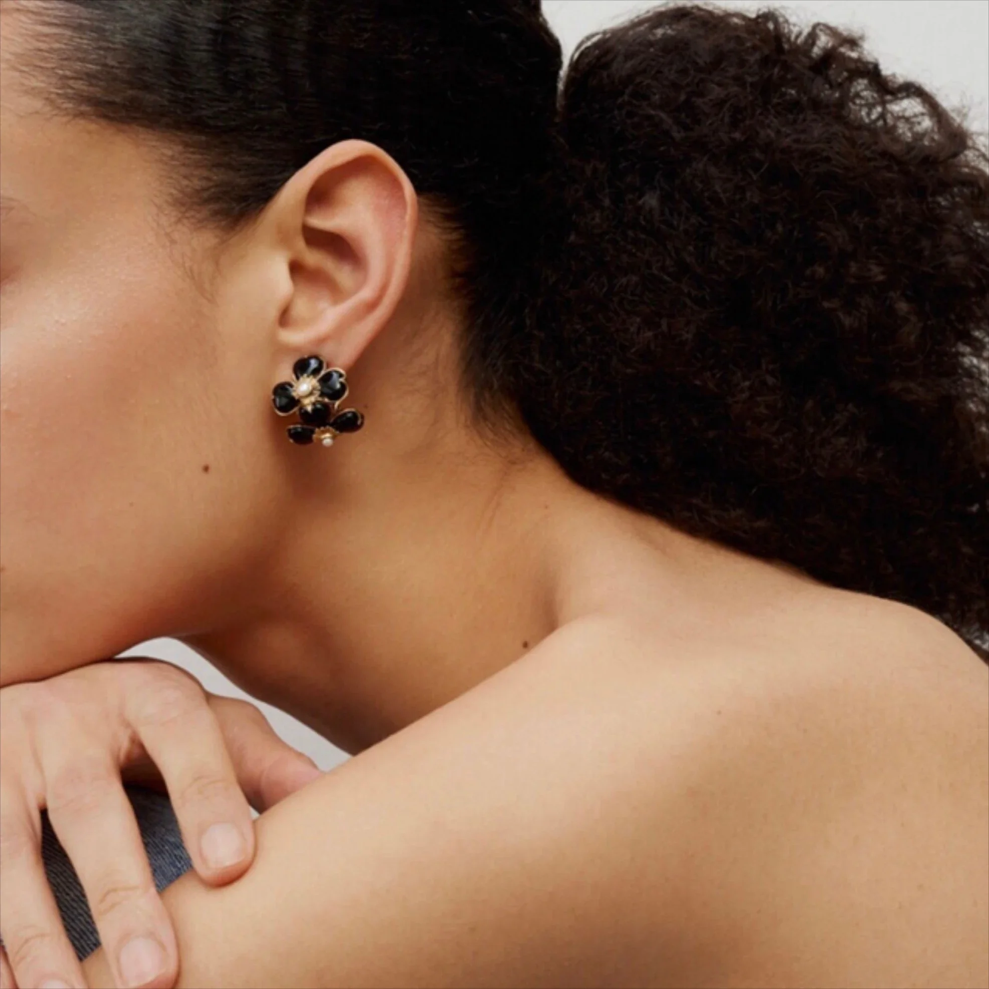 Europejskie i amerykańskie klasyczne kolczyki z naturalnego kamienia, kryształu i koniczyny, luksusowa biżuteria dla kobiet, najnowszy trend w biżuterii z najwyższej półki.