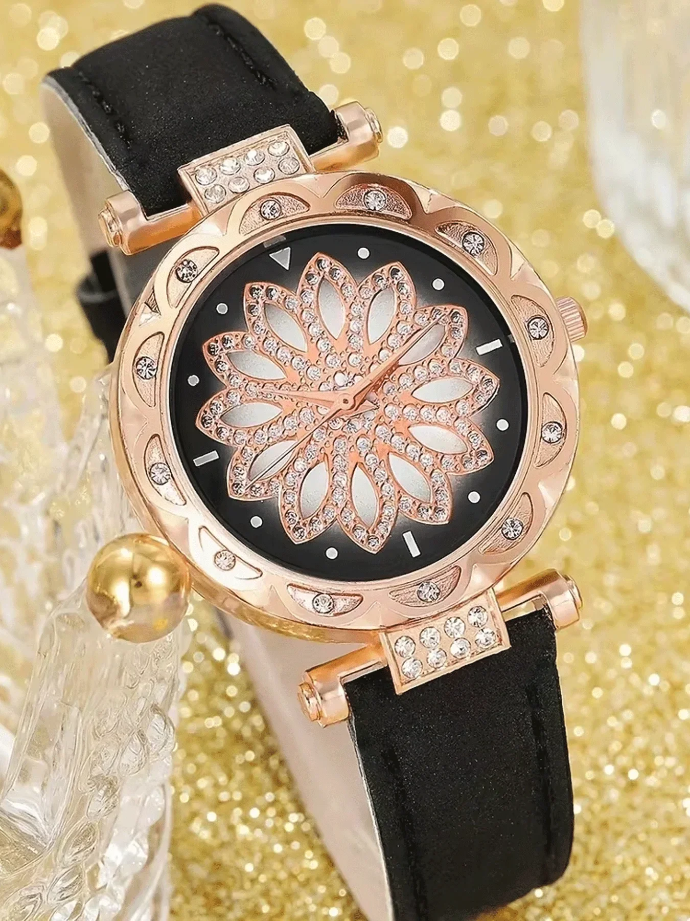 

5PCS Watch Women's Fashion Watch Women's Watch Versatile, Small and High end Quartz Watch Set