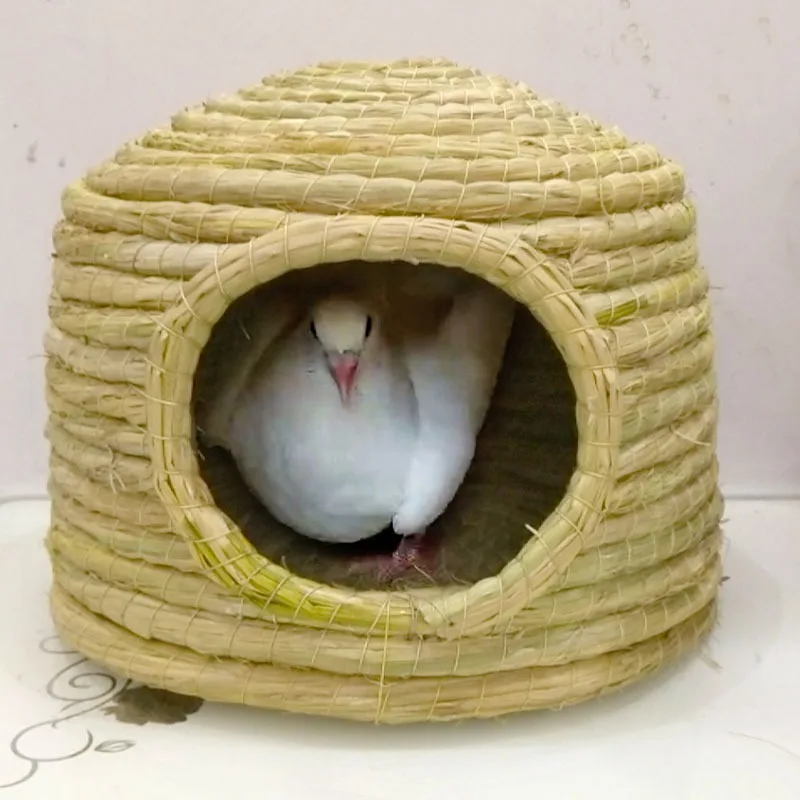 

Natural Grass Nest for Pigeon Breeding Bird Nesting Box for Egg Hatching Parrot Sleeping Warm Hut Cockatiel Breeding Chick House