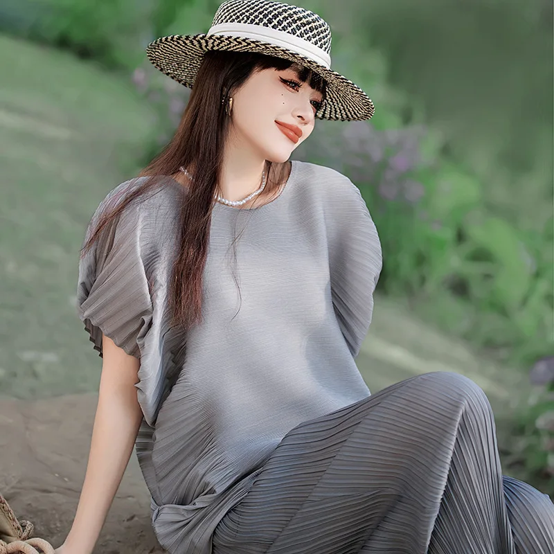 Short-Sleeved T-shirt for Women, Super Loose, Bat-Sleeve, Ruffled Butterfly Top, Thin Cloth, New, MIYAKE PLEATS, Summer