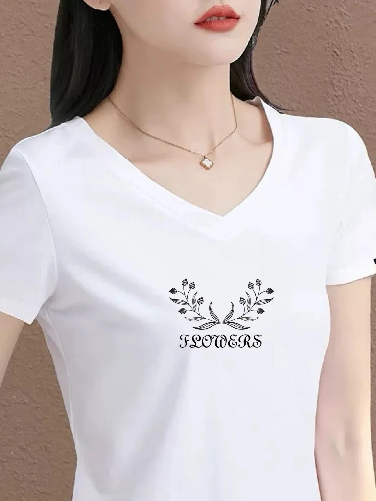 

Loose V-neck Short Sleeve T-shirt Women's Heart Star Pattern Casual Style Mom Clothes Slimming Top Fashionable Brand White