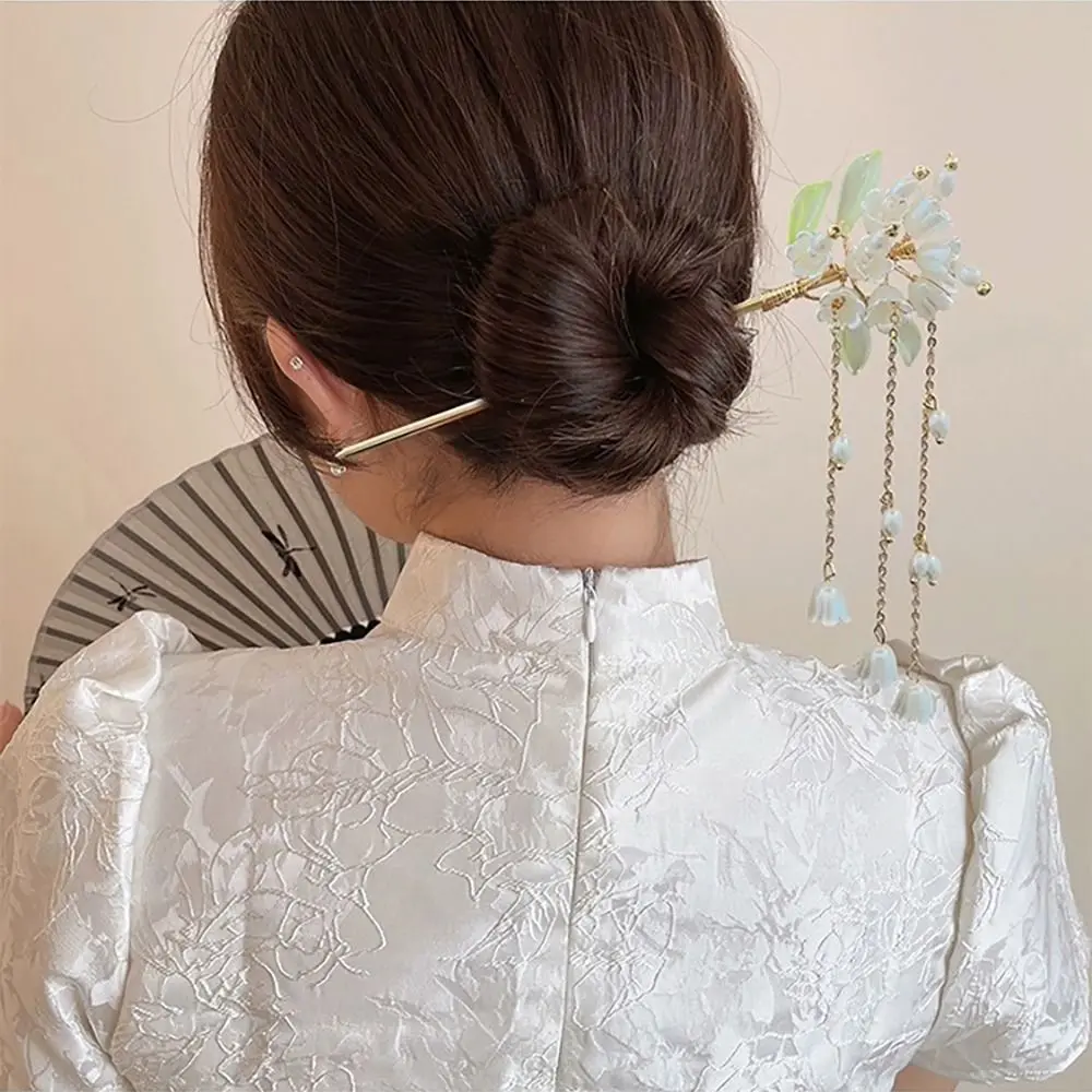 1Pcs New Ancient Style Lotus Lantern Hairpin Chinese Style Palace Lantern Hair Stick Glowing Flower Tassel Hair Insert Women