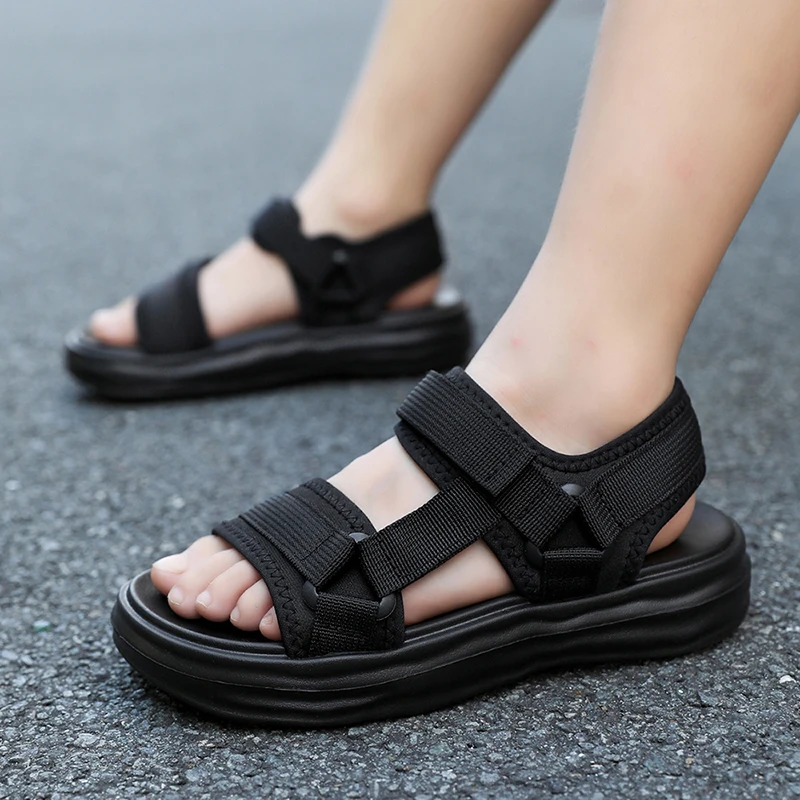 A Pair of Men's New Summer Breathable Sandals, Sports Comfortable and Wear-Resistant Beach Shoes, Outdoor Casual Sandals
