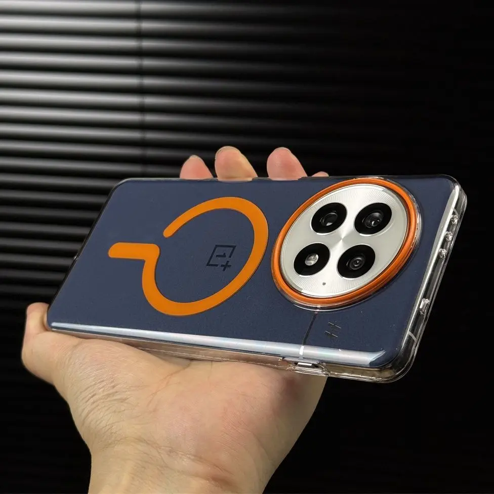 

Case For OnePlus 13 13R Ace5 Pro Luxury Acrylic Transparent Magsafe Magnet Back Cover For One Plus 13 Wireless Charging Bumper