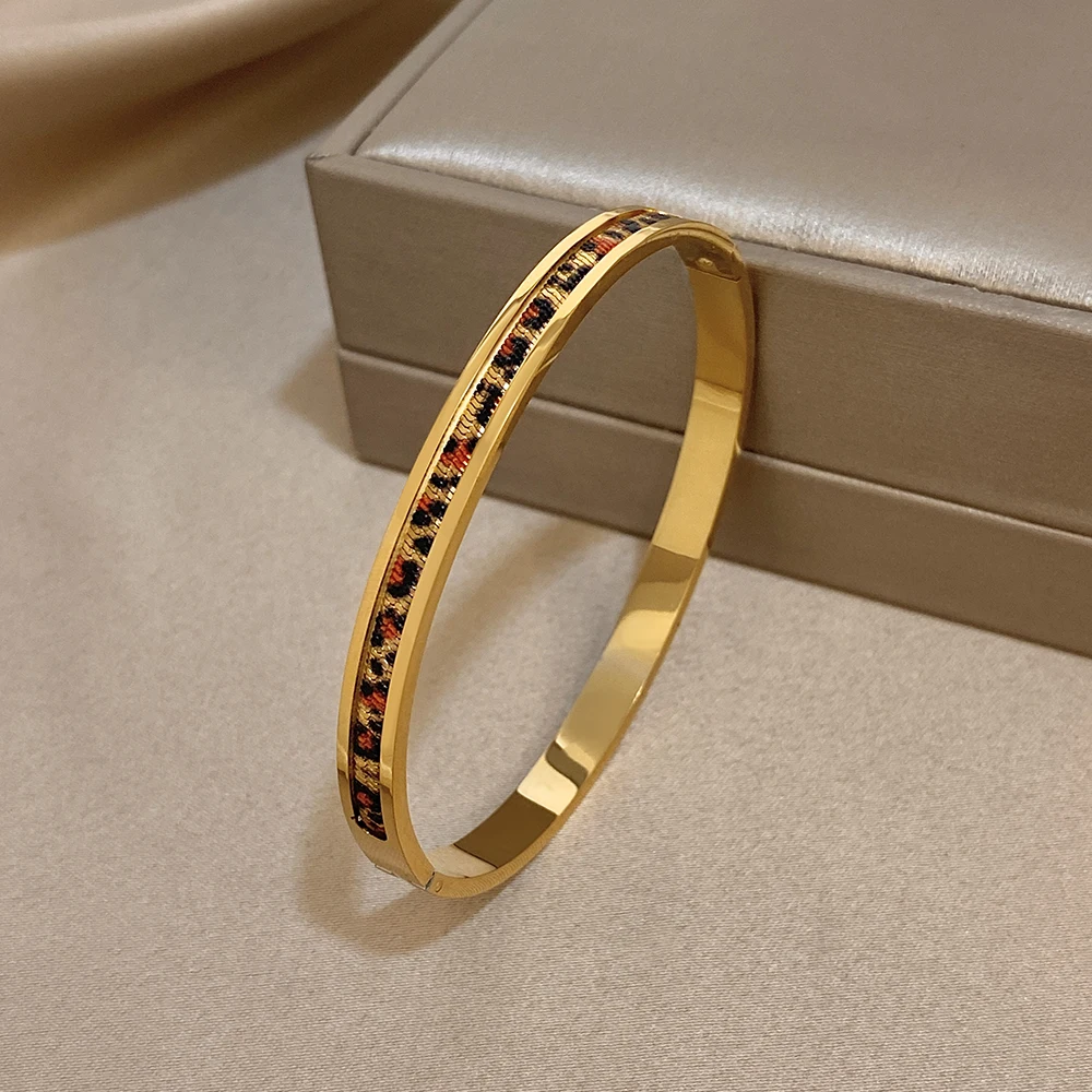 Greatera Modisches, feines Armband mit Leopardenmuster, Persönlichkeit, beliebt, 18 Karat vergoldetes Design, Damen-Armreif, Geschenke, Europa, Amerika