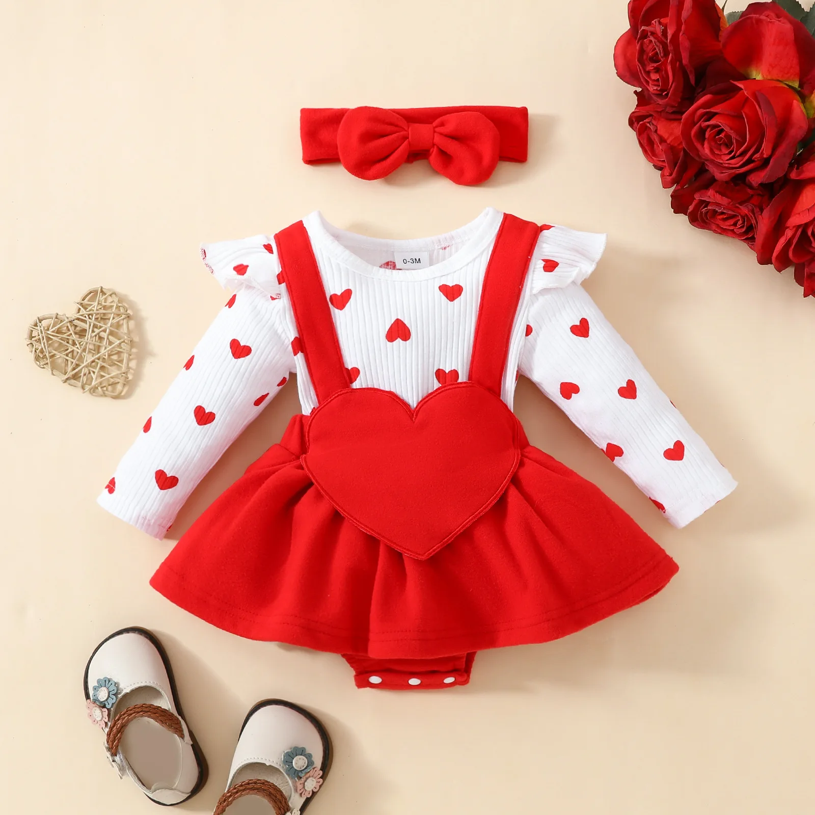 

2025 Infant and toddler girl baby heart-printed long-sleeved triangular Ha dress embroidered fake 2 pieces of Ha dress
