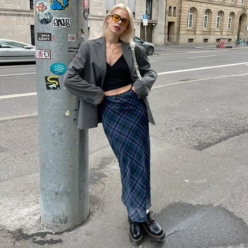 

2022 Autumn Fashion Trend Women's New High Waisted Loose Printed Slimming Versatile Skirt