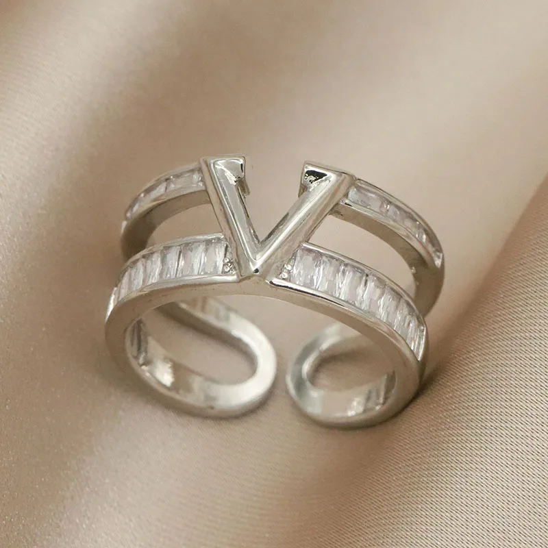 Classic Crystal Letter V Adjustable Rings for Women Fashion Brand Jewelry Double Layer Zirconia Rings Party Gift Accessories