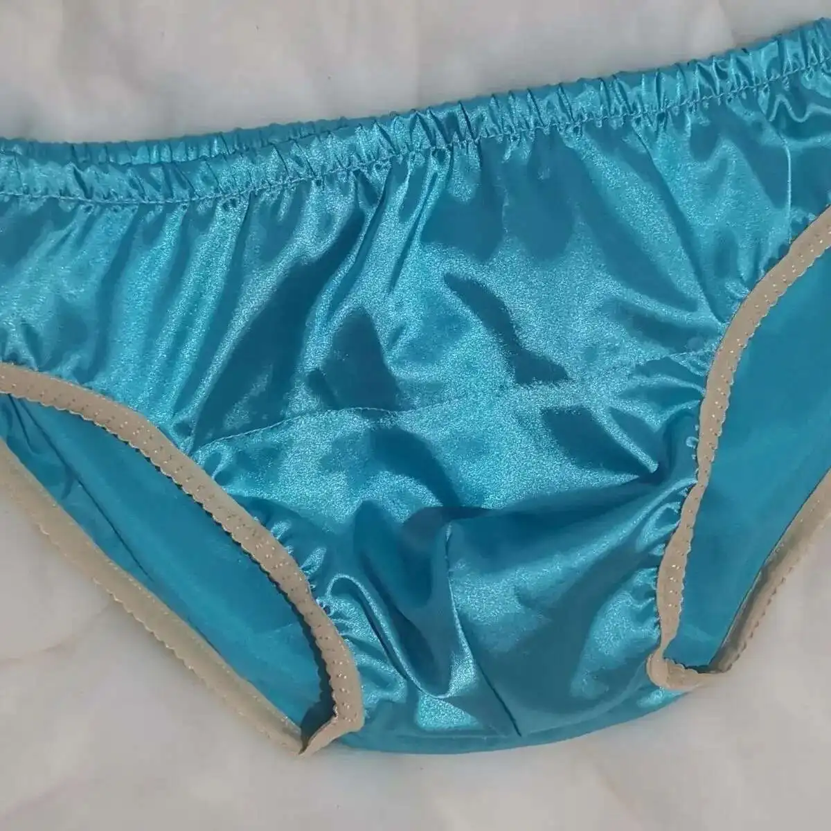 Glossy Ice Silk Satin Men Lingerie Panties Plus Size Underwear Sexy Medium Waist Briefs