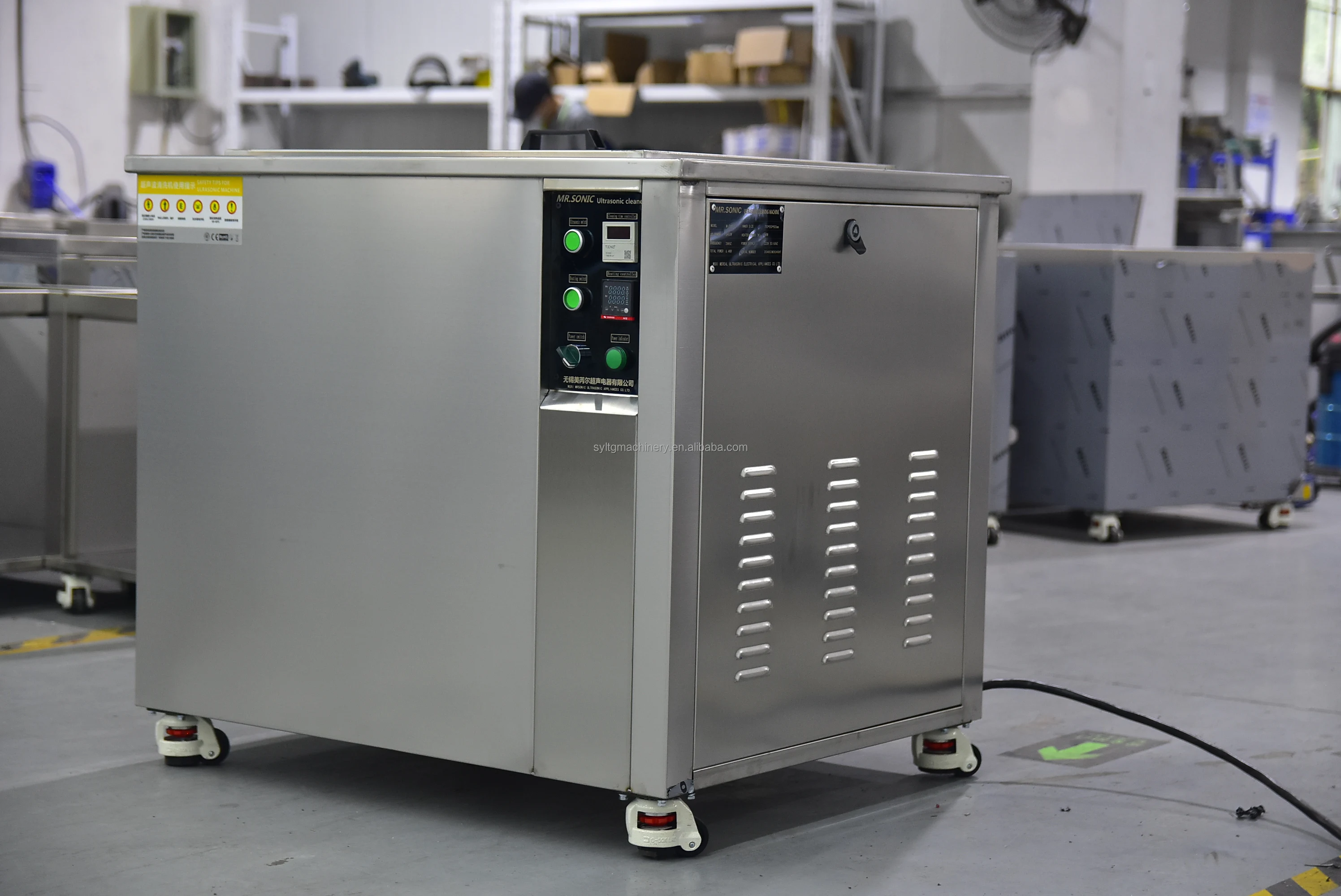 Industrial Ultrasonic Cleaner For Auto Parts DPF Engine Block Carbon Cleaning Machine With Oil Filter System 38L-5000L