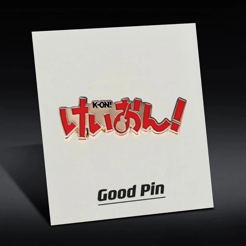 애니메이션 K-ON! 코스프레 브로치 남여 성인 합금 에나멜 로고 배지 옷깃 핀 가방 의상 액세서리 장식품 쥬얼리 소품 선물