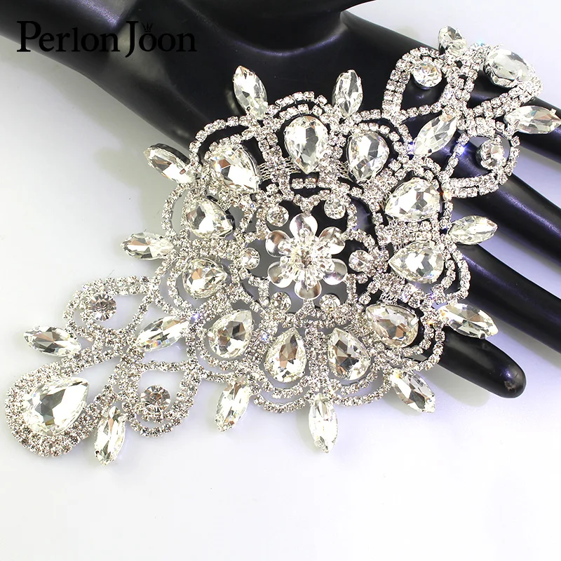 1pcs white rhinestone oval patch crystal big plating sliver flower applique sew on Wedding dress decoration accessories YH Z037