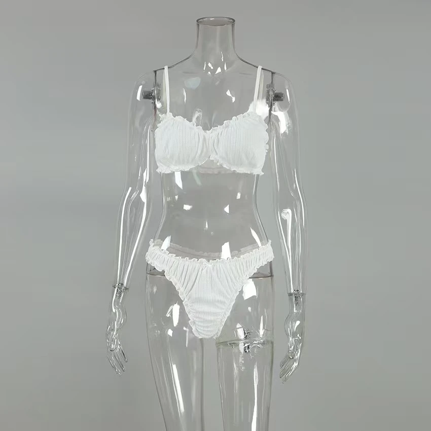 ชุดเสื้อกล้ามถักแบบเซ็กซี่เว้าลายและกางเกงขาสั้น ชุดลำลองสำหรับสาวๆ ทรงเข้ารูป สวมใส่สบายๆ อยู่บ้าน