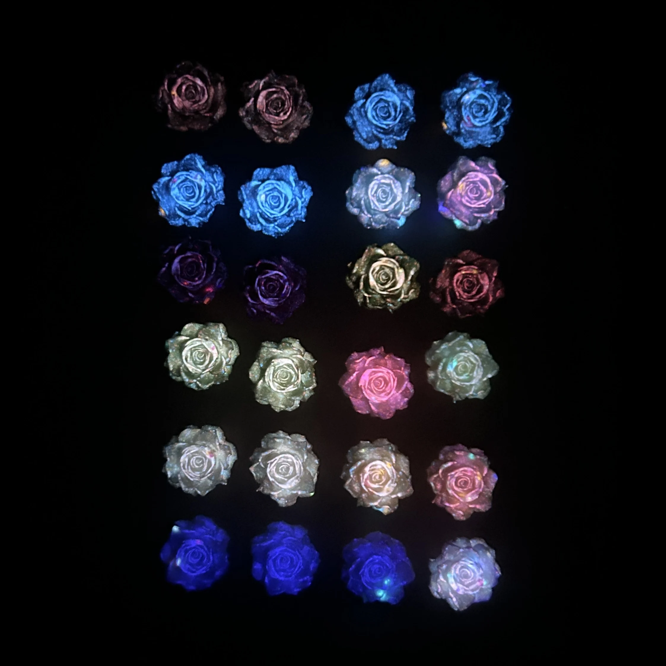 30 pz dopamina colorata foglia luminosa farfalla resina pendenti per unghie traslucido loto peonia fiori morbidi decorazioni per unghie fai da te