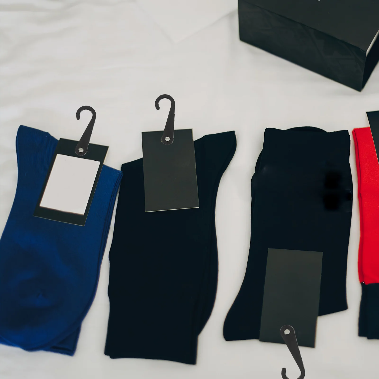 

500Pcs Sock Display Hooks Black Plastic J Hooks for Socks Hats Retail Merchandising Display Hook Garment Hanging Organizer