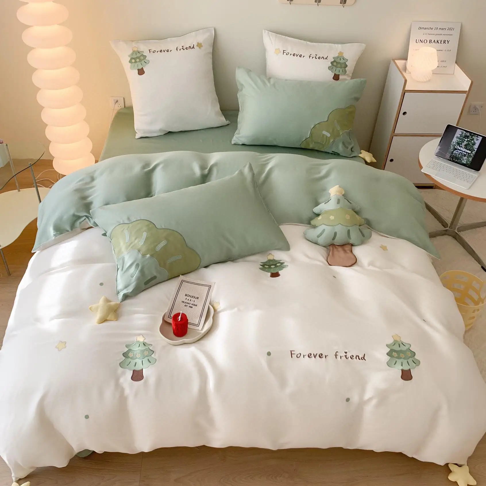 

Summer Cool Green Embroidery Duvet Cover 80s Lyocell Bed Fitted Sheets Queen king Size Bedding Set Supplier