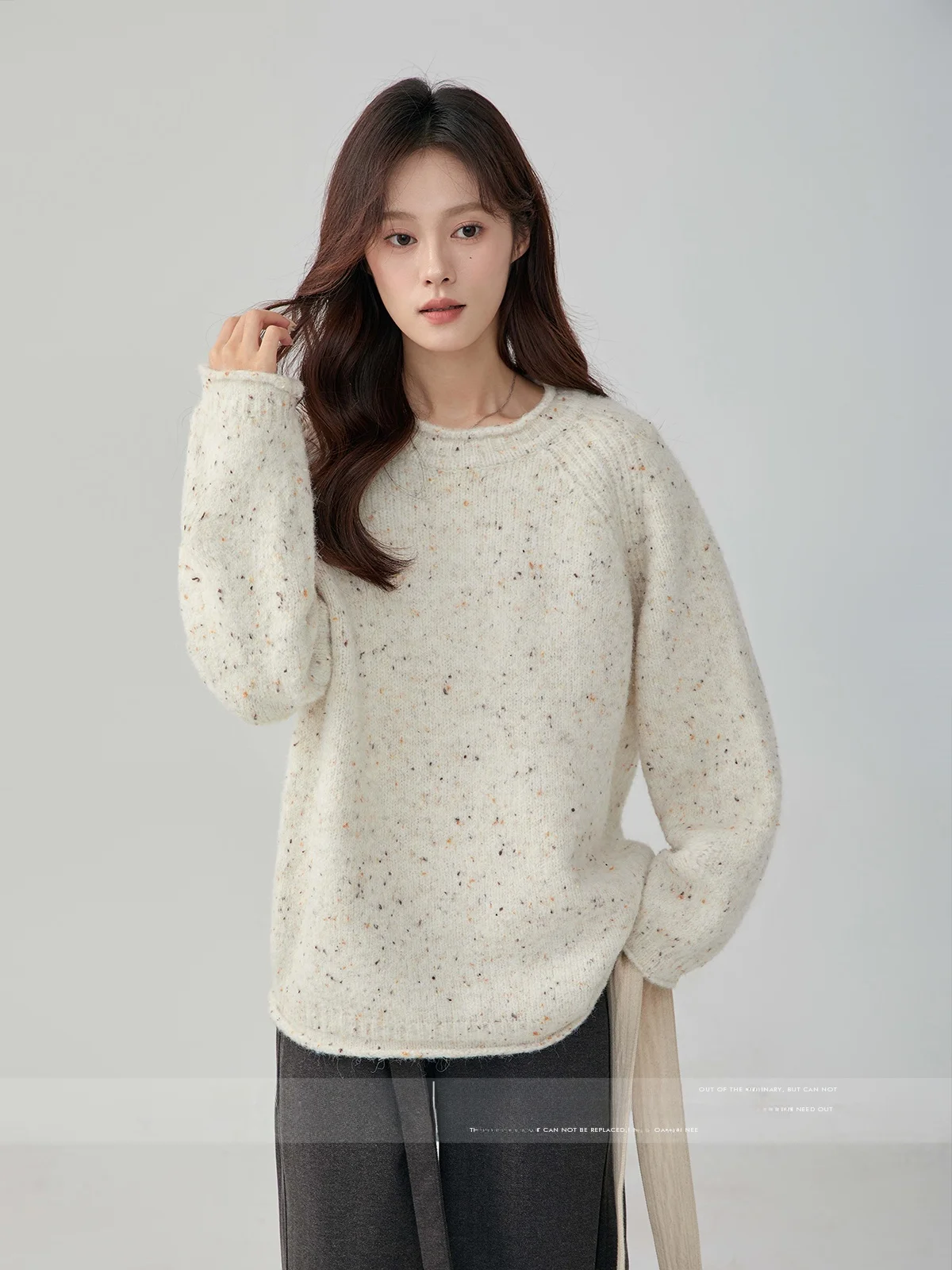 

MoZao round Ne Knitted Sweater Women's Base Layer Loose Fit Faionable Autumn Seasonal Comfortable Neline Color