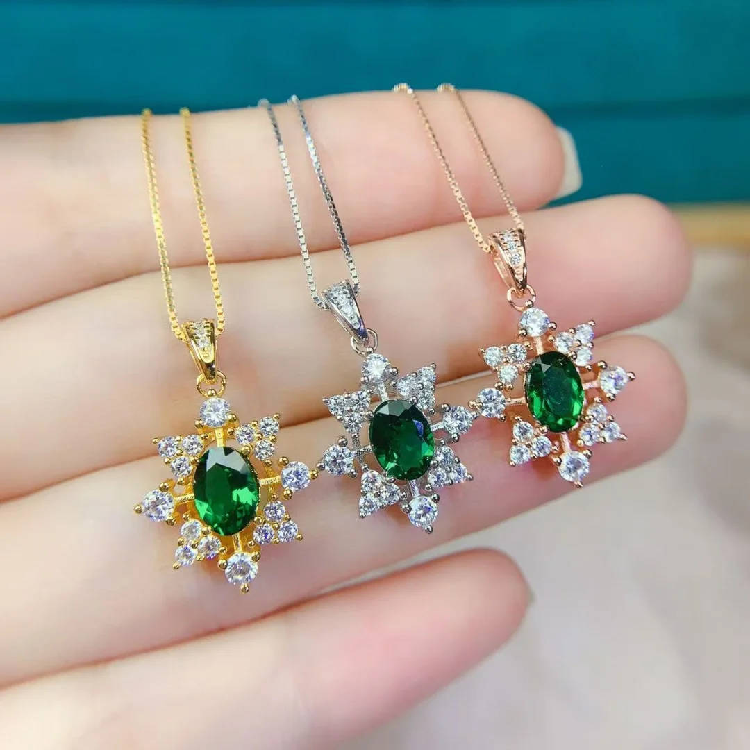 

Exquisite Natural Diopside Pendant Necklace S925 Elegant Classic Style Design Women Luxury Jewelry Fashionable Gift
